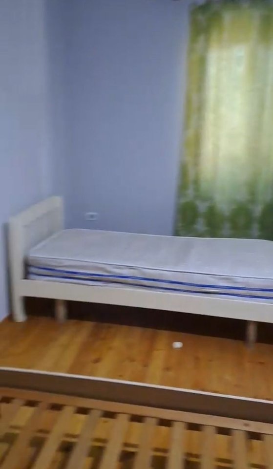 SHTËPI ME QIRA 2+1 – STACIONI I TRENIT