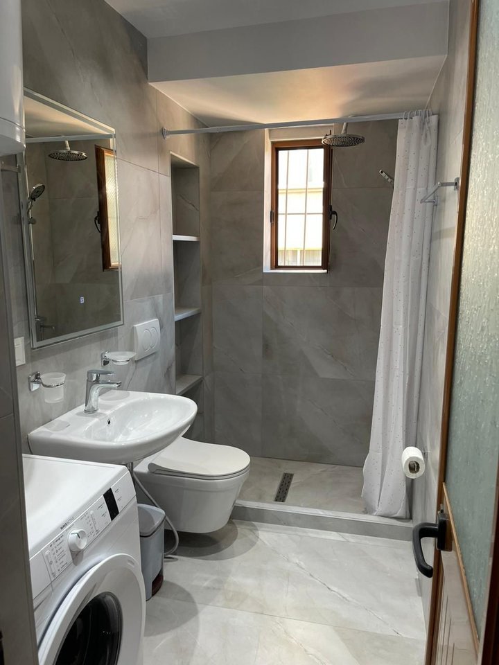APARTAMENT ME QIRA 2+1– RRUGA MINE PEZA