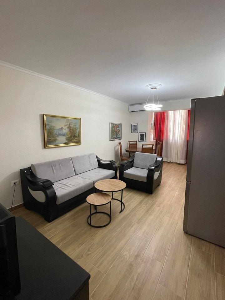 APARTAMENT ME QIRA 2+1– RRUGA MINE PEZA