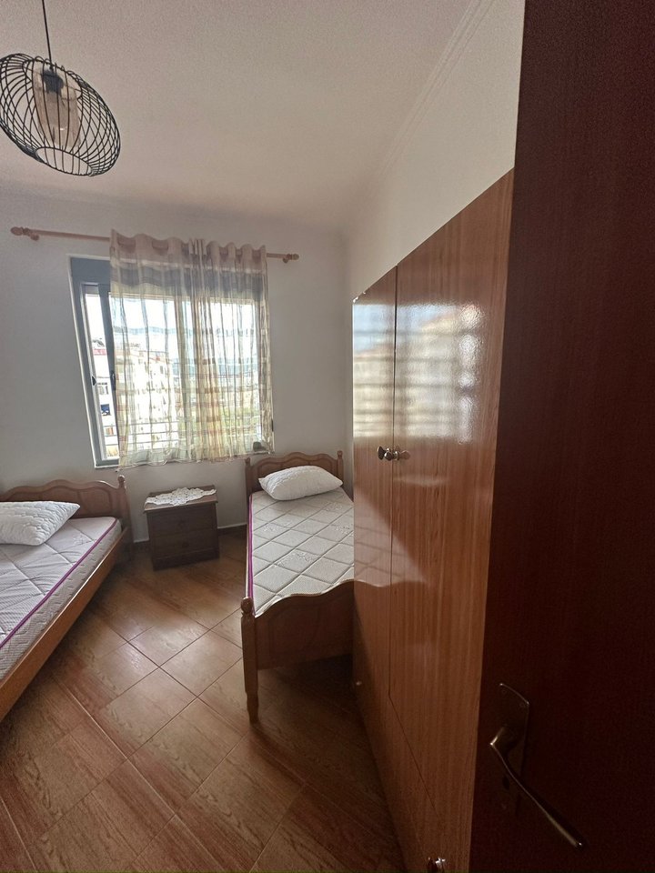 APPARTAMENTO IN AFFITTO 2+1+2 + BALCONE – VETRATA