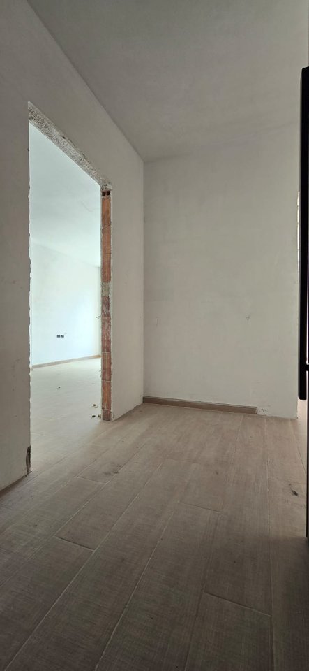 SHITET APARTAMENT 1+1+BLLK – BULEVARDI I RI, TIRANË