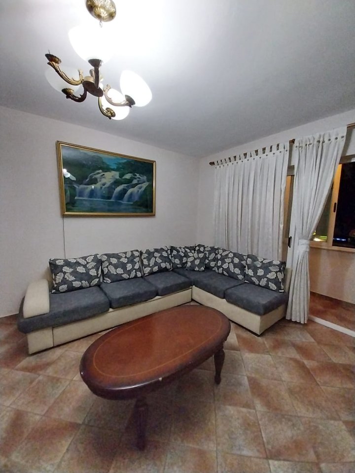 APPARTAMENTO IN AFFITTO 1+1 + BALCONE – COMUNE DI PARIGI