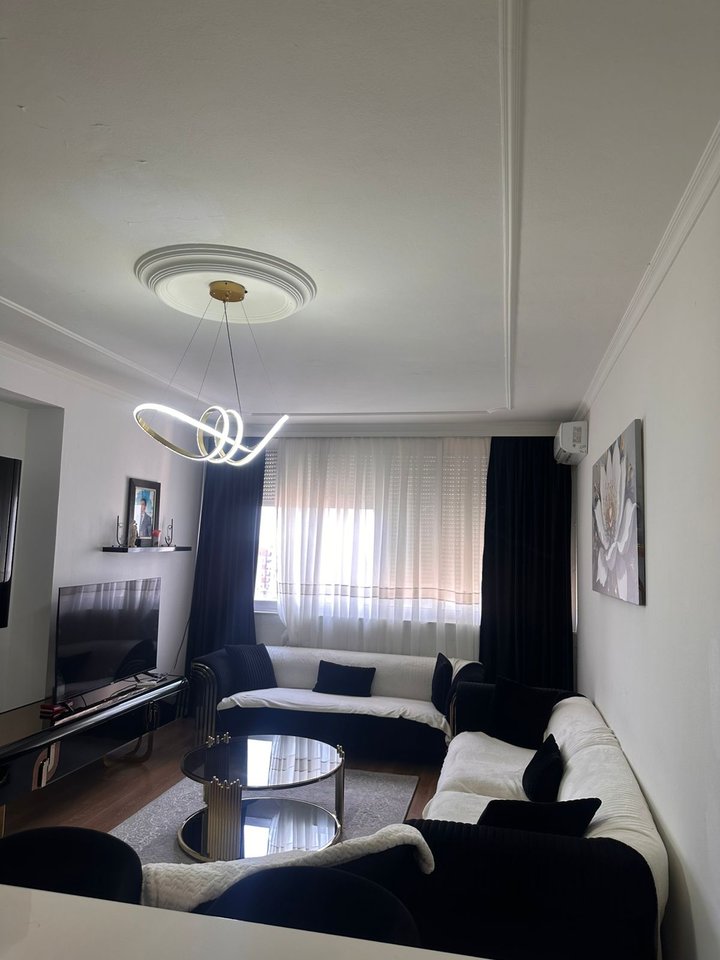 SHITET APARTAMENT 2+1 - PORCELAN, UET