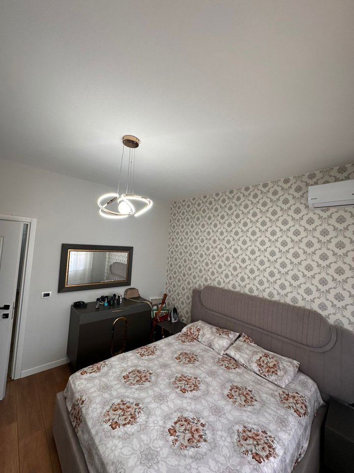 SHITET APARTAMENT 2+1 - PORCELAN, UET