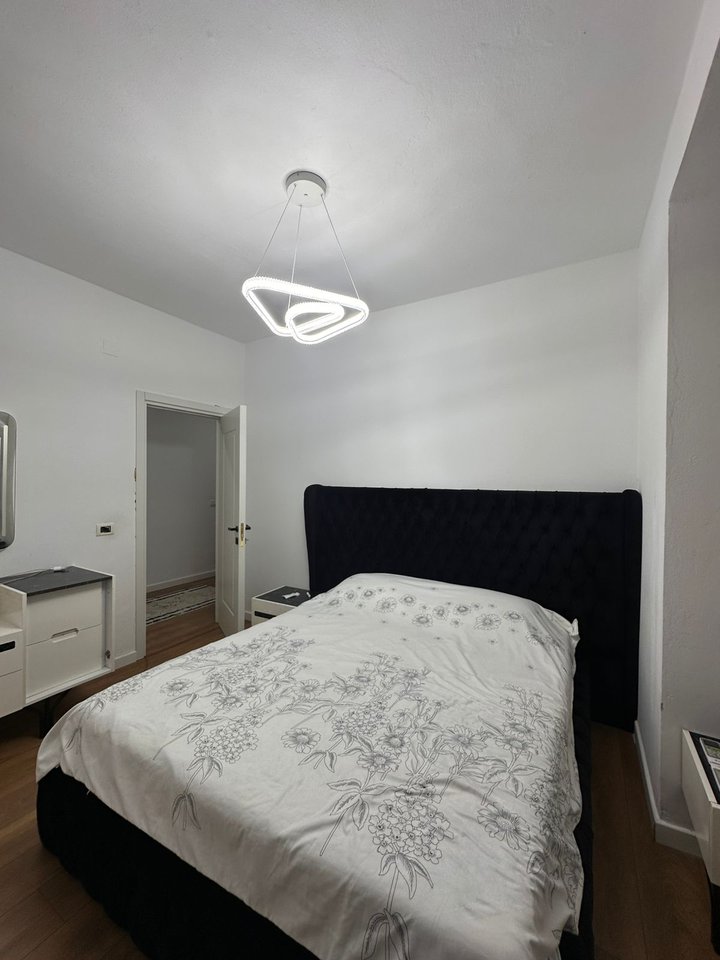 SHITET APARTAMENT 2+1 - PORCELAN, UET