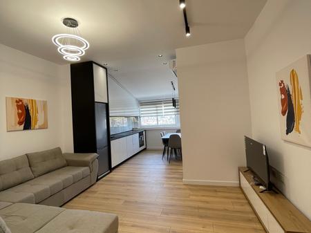 SHITET APARTAMENT 1+1 NË DON BOSKO