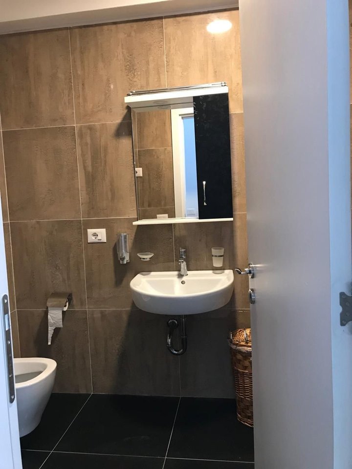 APARTAMENT ME QIRA 2+1+2+parkim- SPITALET, KOMPLEKSI ZIRKON