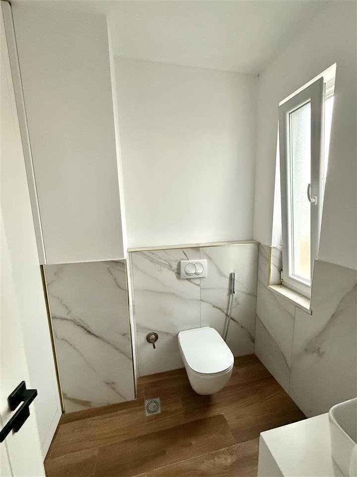 JEPET ME QIRA APARTAMENT 2+1+2 + BALLKON + DEPO – RRUGA ELBASANIT