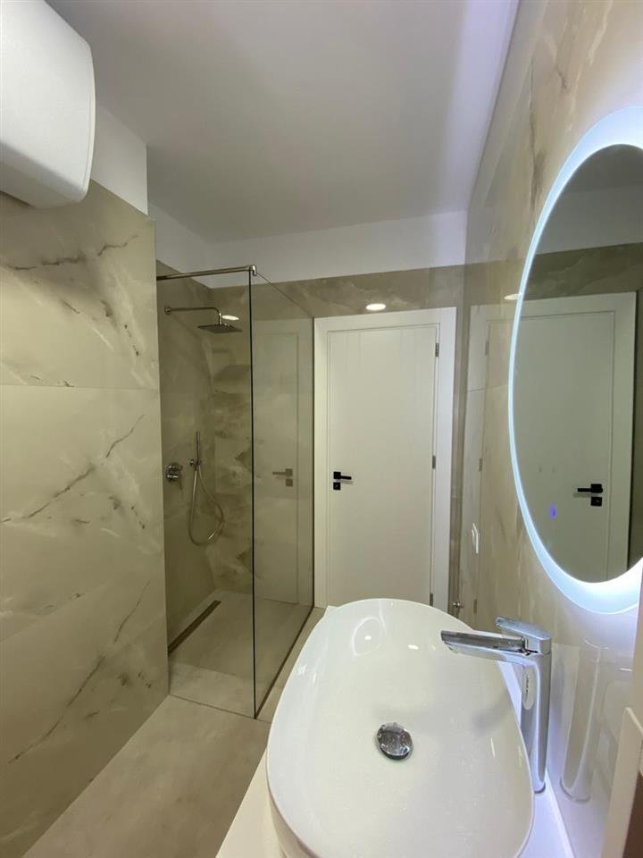 JEPET ME QIRA APARTAMENT 2+1+2 + BALLKON + DEPO – RRUGA ELBASANIT
