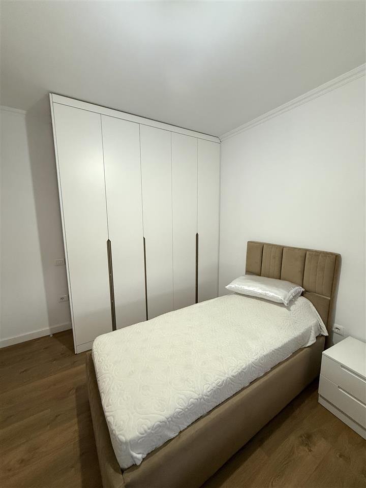JEPET ME QIRA APARTAMENT 2+1+2 + BALLKON + DEPO – RRUGA ELBASANIT