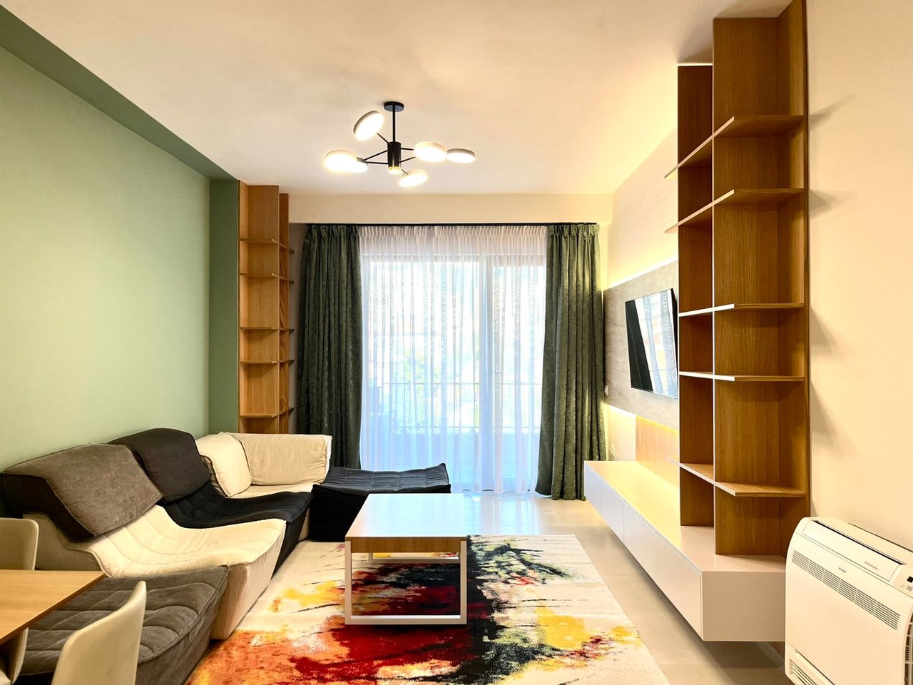 JEPET ME QIRA APARTAMENT 1+1+BALLKON – MYSYLM SHYRI (DREJTORIA E POLICISË)