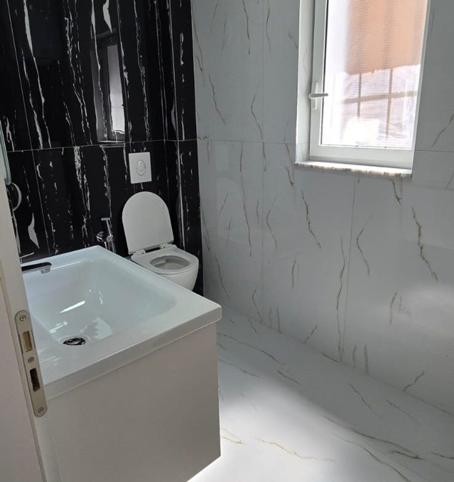 SHITET APARTAMENT 1+1 – 21 DHJETORI, RRUGA MUHAMET GJOLLESHA
