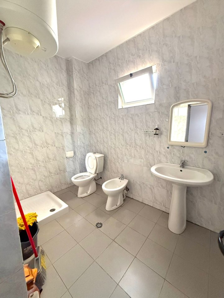 FOR RENT 1+1 APARTMENT – KAVAJËS STREET, OPPOSITE THE MOSQUE