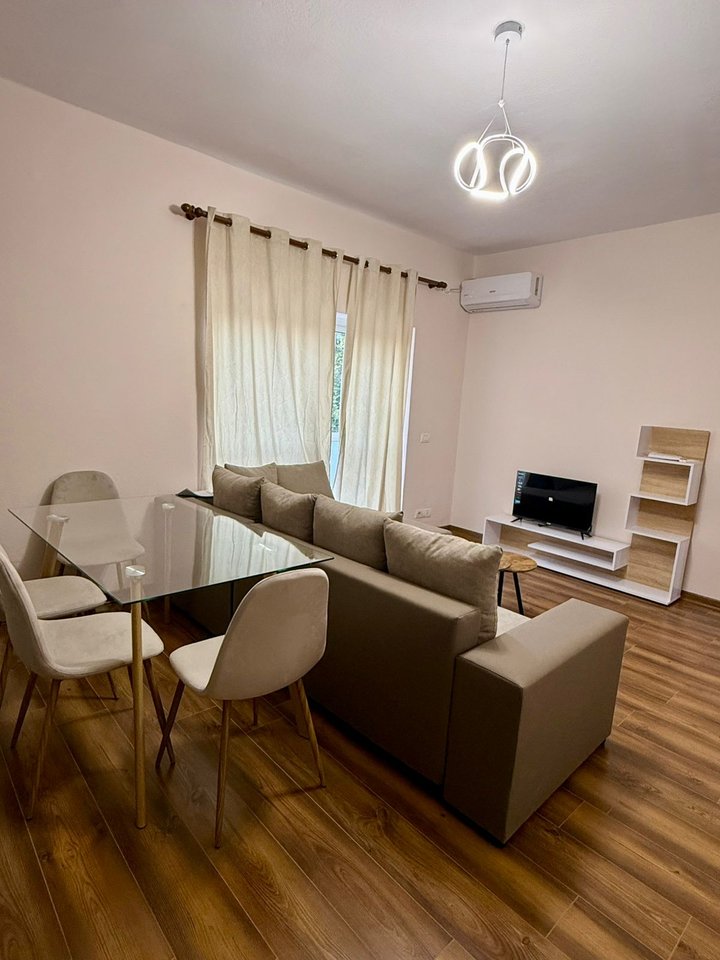 FOR RENT 1+1 APARTMENT – KAVAJËS STREET, OPPOSITE THE MOSQUE