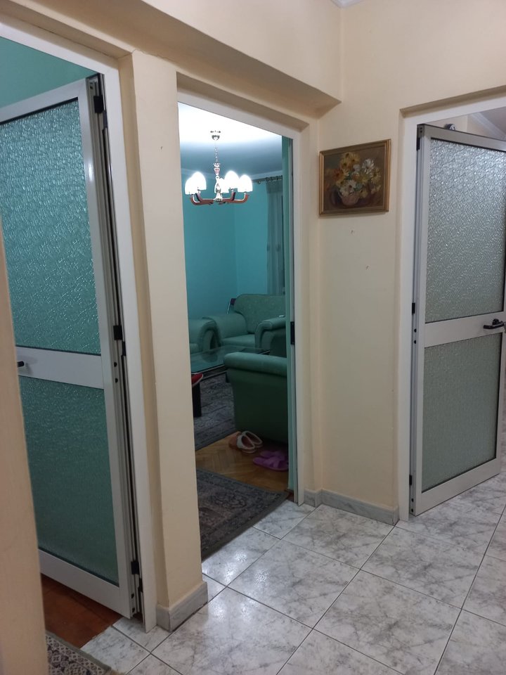 JEPET ME QIRA APARTAMENT 2+1 – RRUGA E KAVAJËS