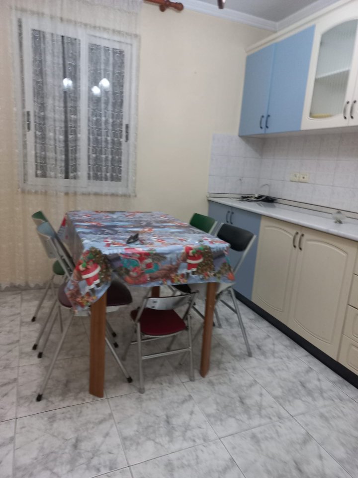 JEPET ME QIRA APARTAMENT 2+1 – RRUGA E KAVAJËS