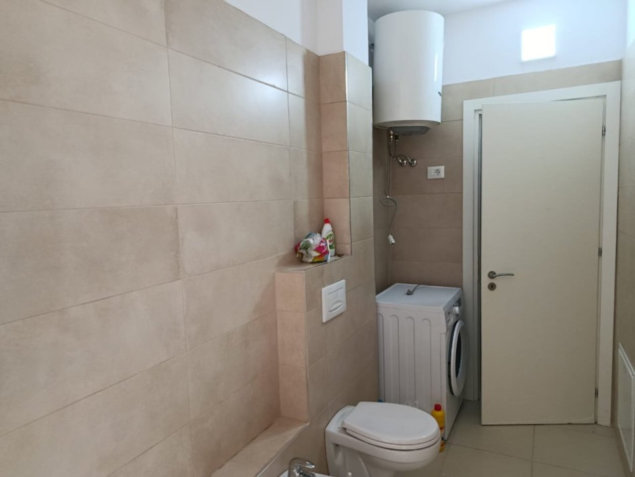 APARTAMENT ME QIRA 1+1 – SELVIA (PRANË VILA GOLD)
