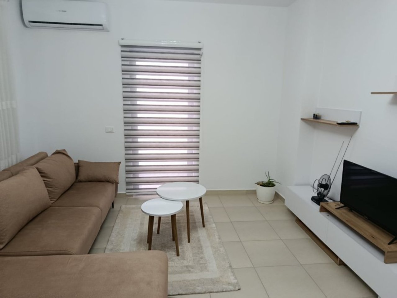 APARTAMENT ME QIRA 1+1 – SELVIA (PRANË VILA GOLD)