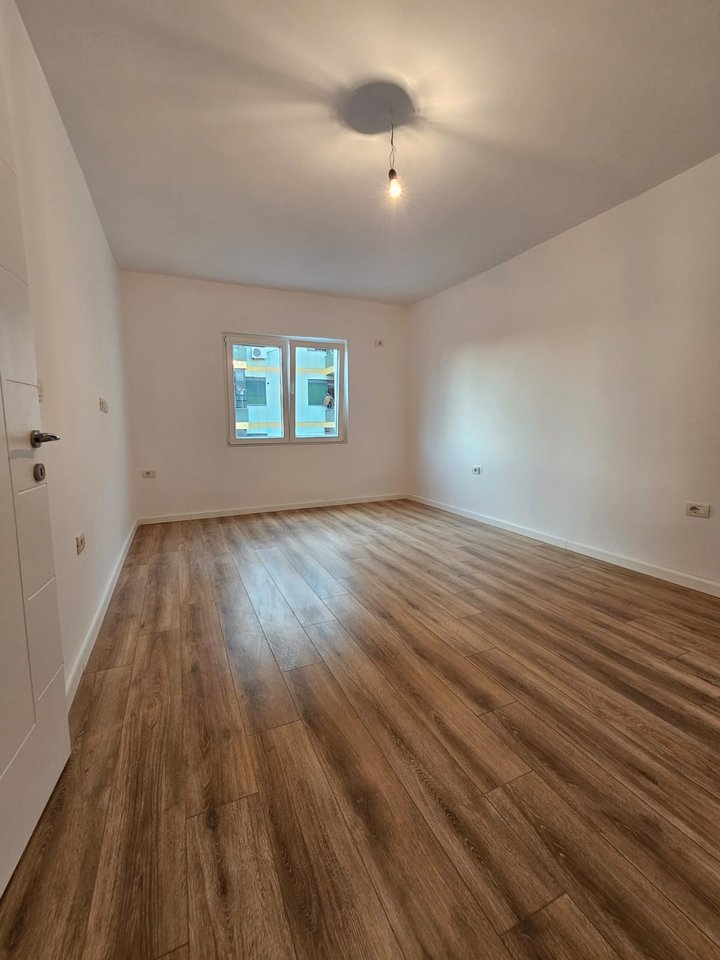 ? APARTAMENT PËR SHITJE 1+1 – 21 DHJETORI