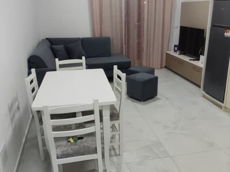APARTAMENT ME QIRA 1+1 • FRESK