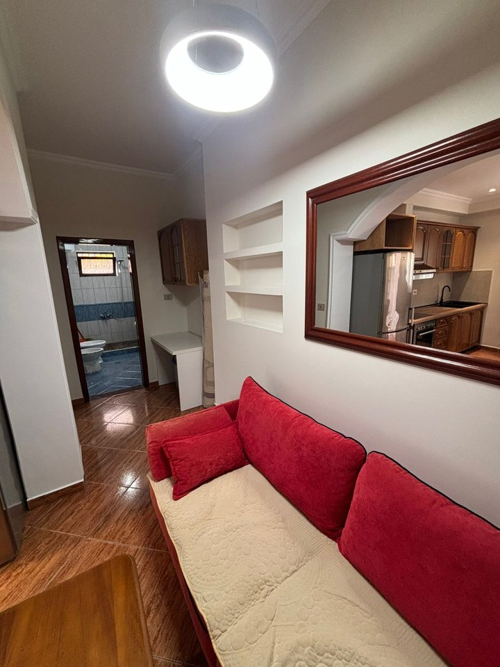 APARTAMENT 1+1 ME QIRA – RRUGA 5 MAJI, TIRANË