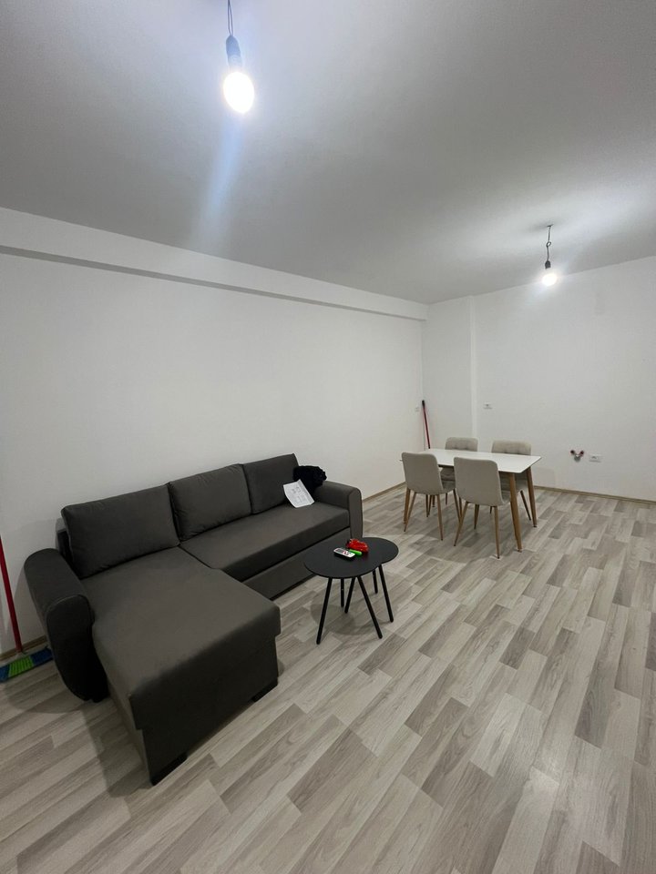 APARTAMENT ME QERA 1+1 – ISH FUSHA E AVIACIONIT