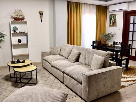 AFFITTASI APPARTAMENTO 3+1 + VERANDA – PROFARMA