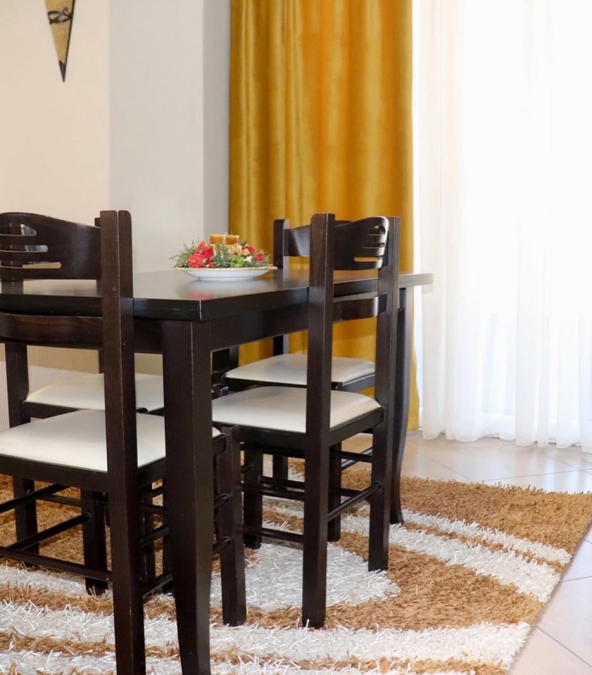 AFFITTASI APPARTAMENTO 3+1 + VERANDA – PROFARMA