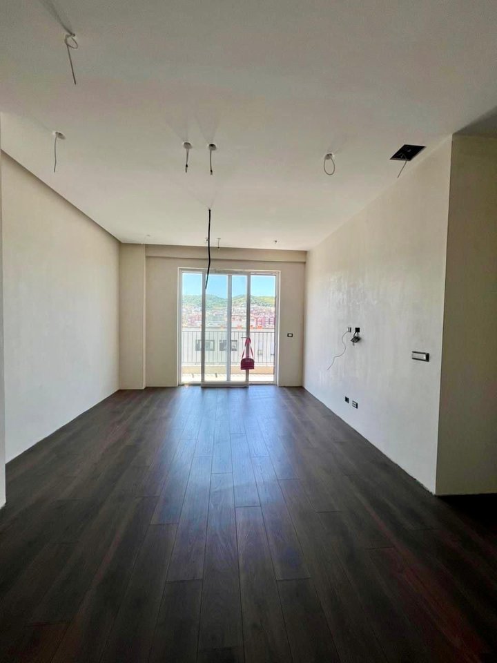 FOR RENT 2+1+2 APARTMENT WITH BALCONY, PARIS COMMUNE