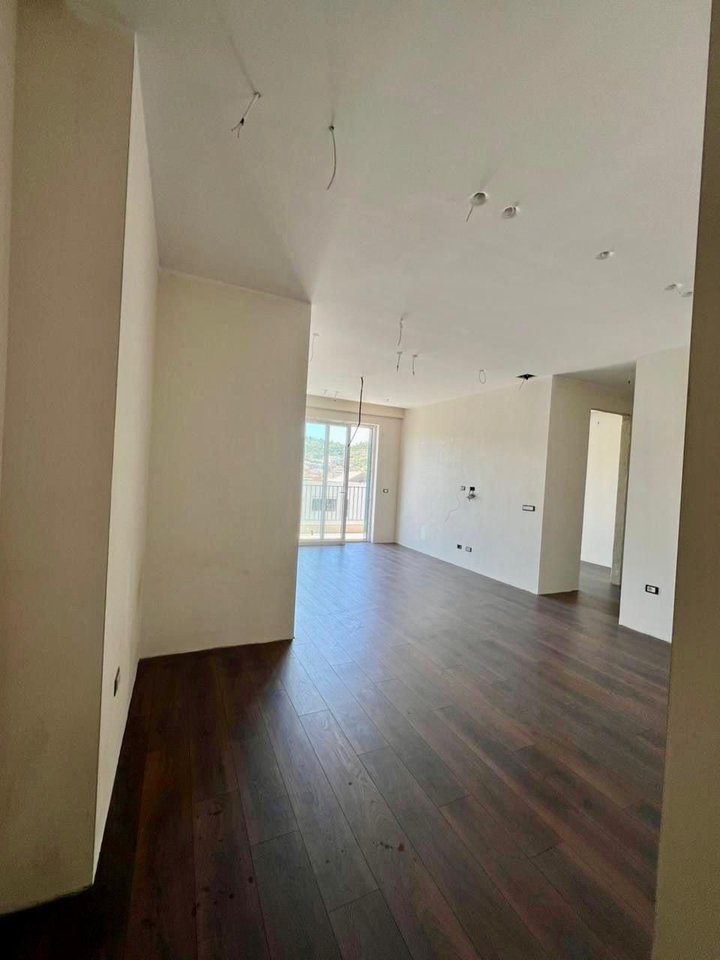 FOR RENT 2+1+2 APARTMENT WITH BALCONY, PARIS COMMUNE