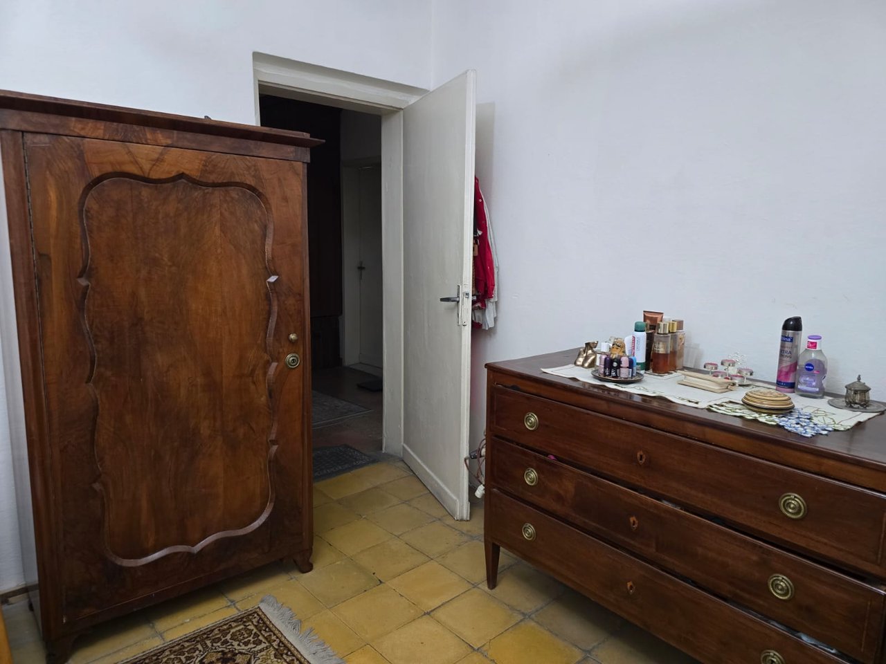 ? APARTMENT FOR RENT 1+1 – AT 21 DHJETORI, BEHIND THE POST OFFICE