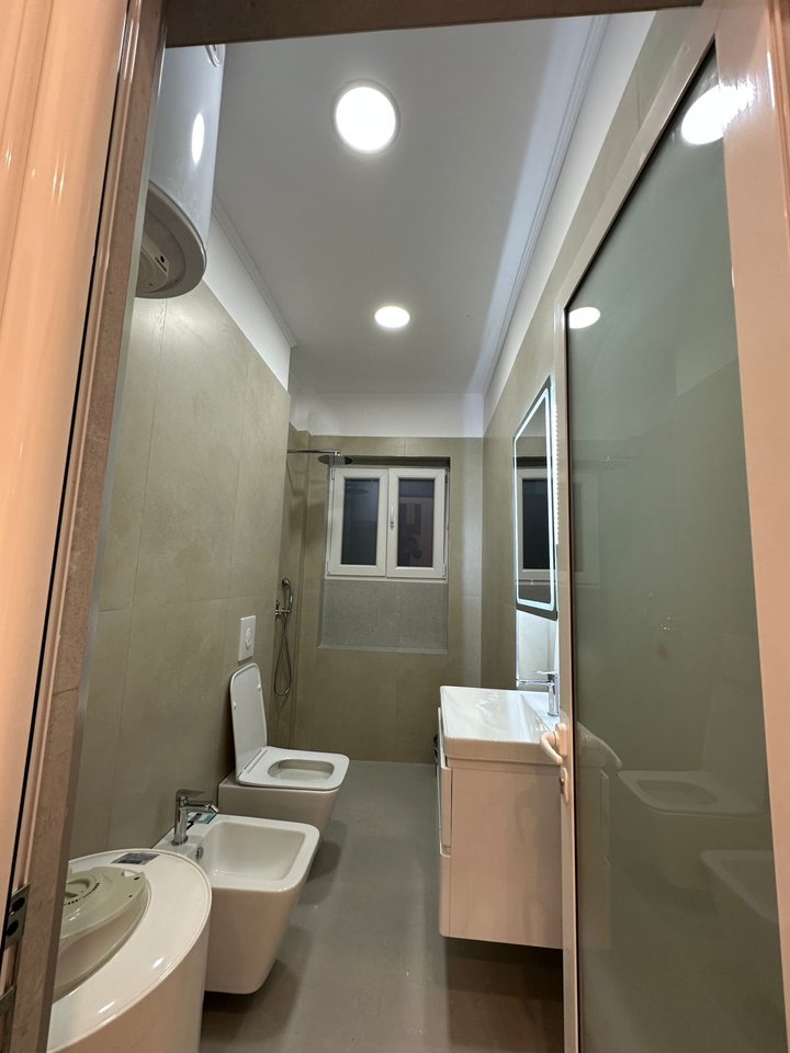 FOR SALE 2+1 APARTMENT – DURRËS STREET, TIRANA