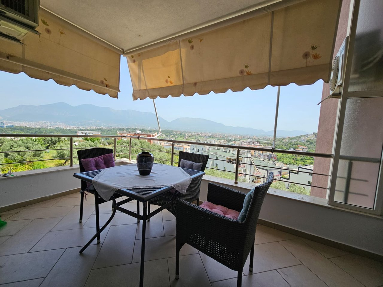 ME QIRA – APARTAMENT 2+2 BANJO + 1 BALLKON – RR. PETI (FUND), LIQENI I THATË