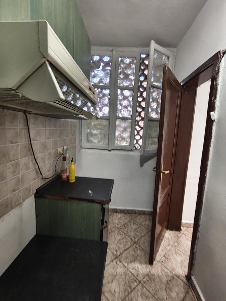 ME QIRA – APARTAMENT 2+1 + BALLKON – RR. FERRIT XHAIKO (ISH RESTORANT DURRESI)