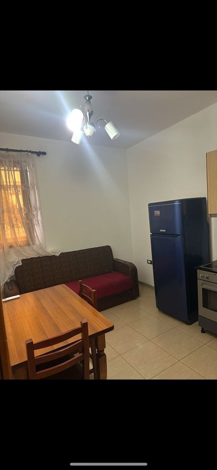 APARTAMENT ME QIRA 1+1 – NENSTACIONI ELEKTRIK