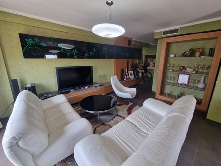 SHITET APARTAMENT 2+1+2 – ZOGU I ZI