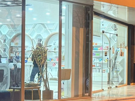 DYQAN ME QIRA – RRUGA FROSINA PLAKU, ISH PARKU