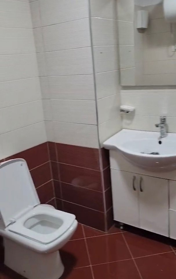 🏠 APARTAMENT 2+1 ME QIRA – LAPRAK, TEK KUPOLA (PALLATET ARABE)