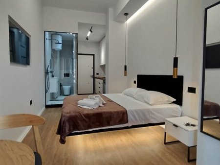 MONOLOCALE IN VENDITA – UNAZA E RE (ASTIR)