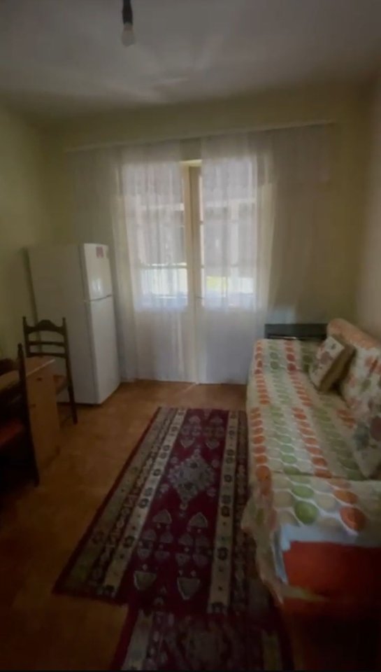 APARTAMENT ME QIRA 2+1 – RR. FERID XHAJKO (STACIONI I TRENIT)