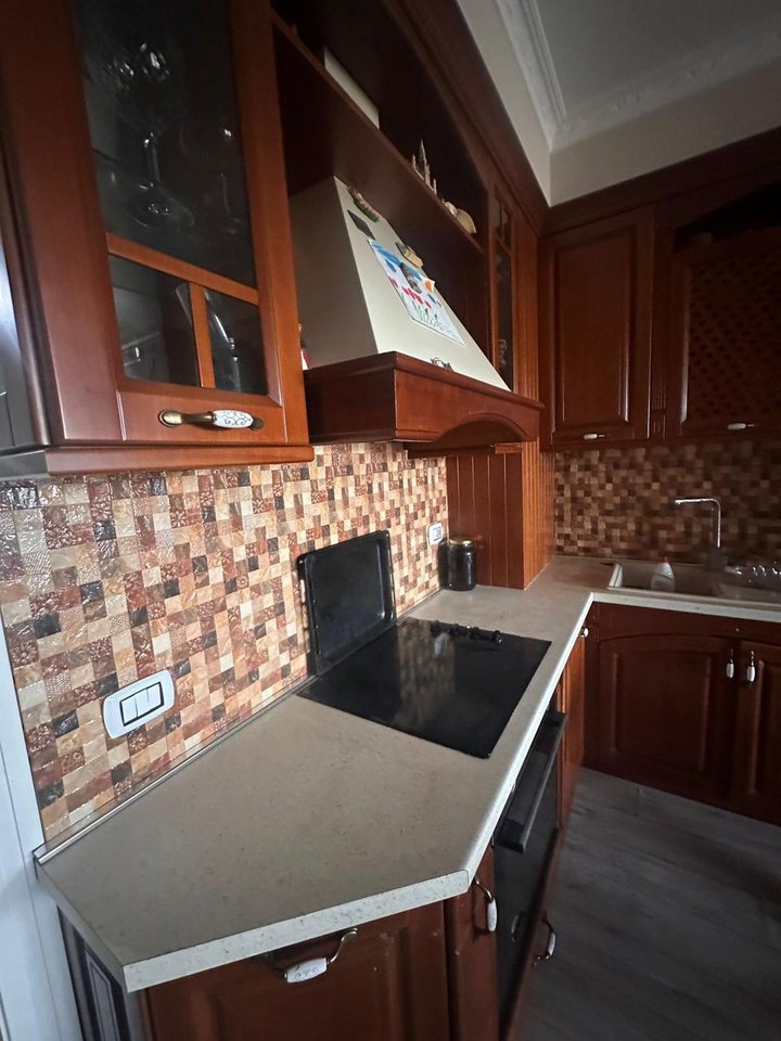 SHITET APARTAMENT 2+1 ME 2 TUALETE – YZBERISHT (RR. THOMA KOXHAJ)