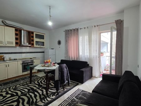 SHITET APARTAMENT 2+1+2 – RRUGA XHANFIZE KEKO, OXHAKU