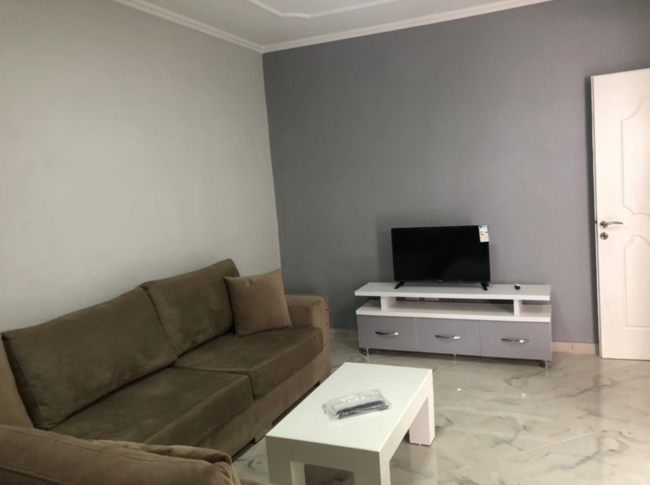 FOR RENT 1+1 APARTMENT – OXHAKU, OPPOSITE PEDIATRICS