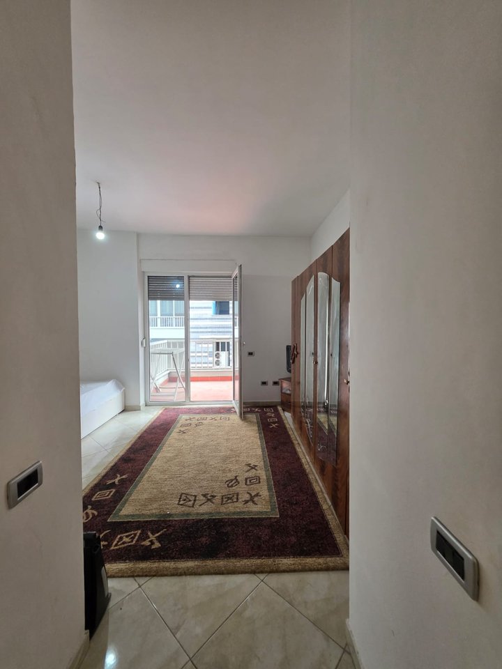 SHITET APARTAMENT 2+1+2 – RRUGA XHANFIZE KEKO, OXHAKU