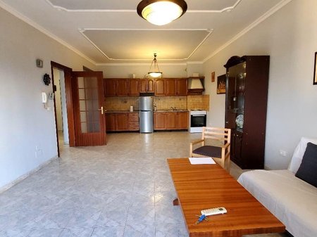 JEPET ME QERA APARTAMENT 1+1 – RR. BARDHYL (PRANË SPITALIT GJERMAN)