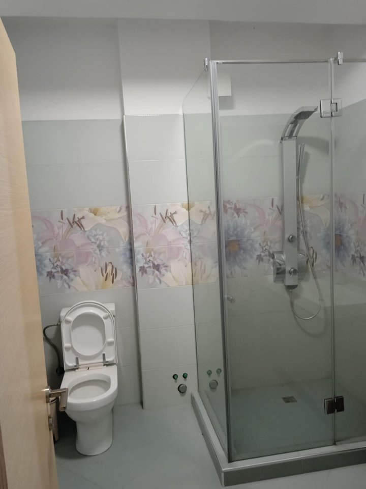 JEPET ME QERA APARTAMENT 2+1 – ASTIR, RRUGA ALEKSANDËR I MADH
.