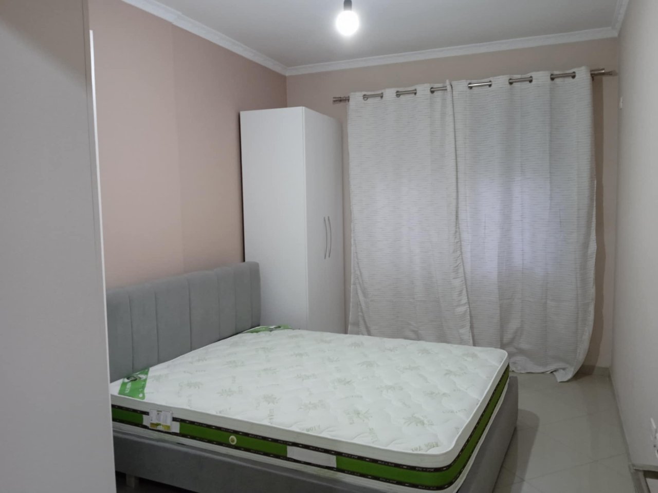 JEPET ME QERA APARTAMENT 2+1 – ASTIR, RRUGA ALEKSANDËR I MADH
.