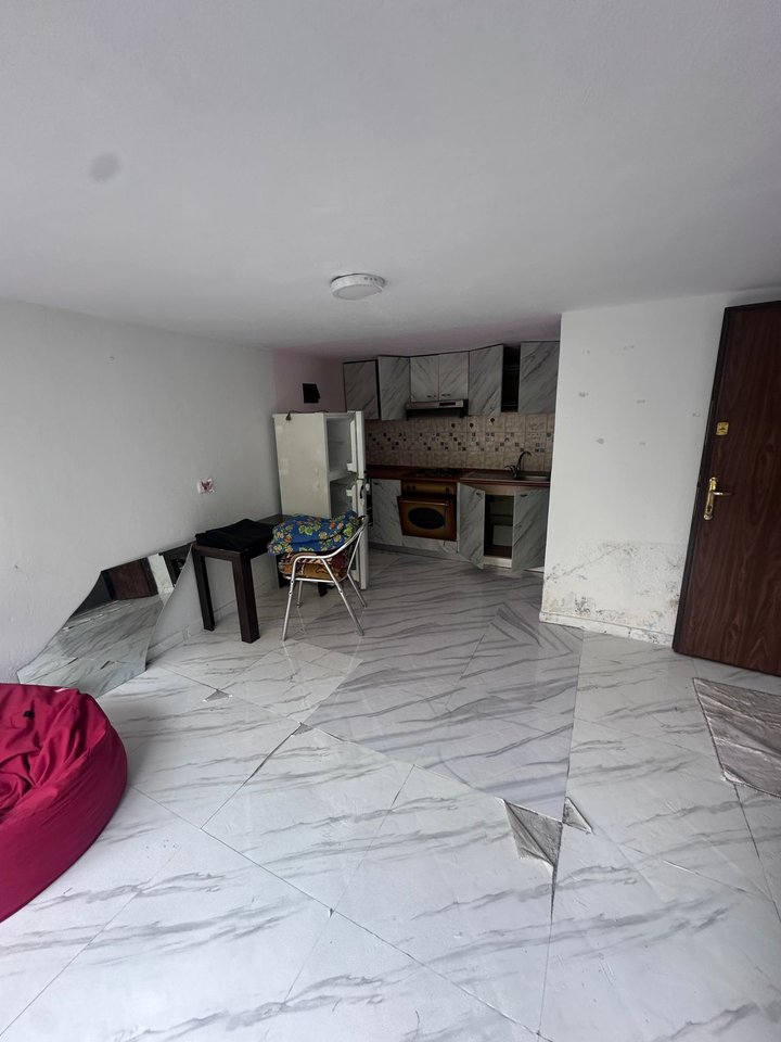 GARSONIERE ME QIRA – BRRYL