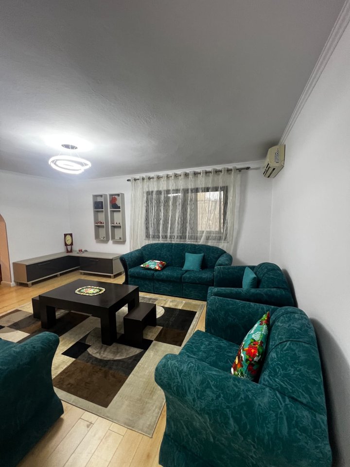 VENDESI APPARTAMENTO 2+1 – SCUOLA DI BALLETTO (VIA ELBASANI)