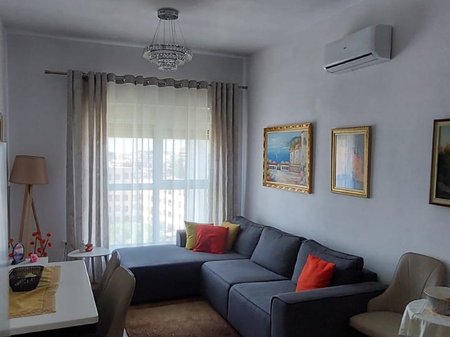 VENDESI APPARTAMENTO 1+1 – ALI DEMI, RESIDENZA KADIU